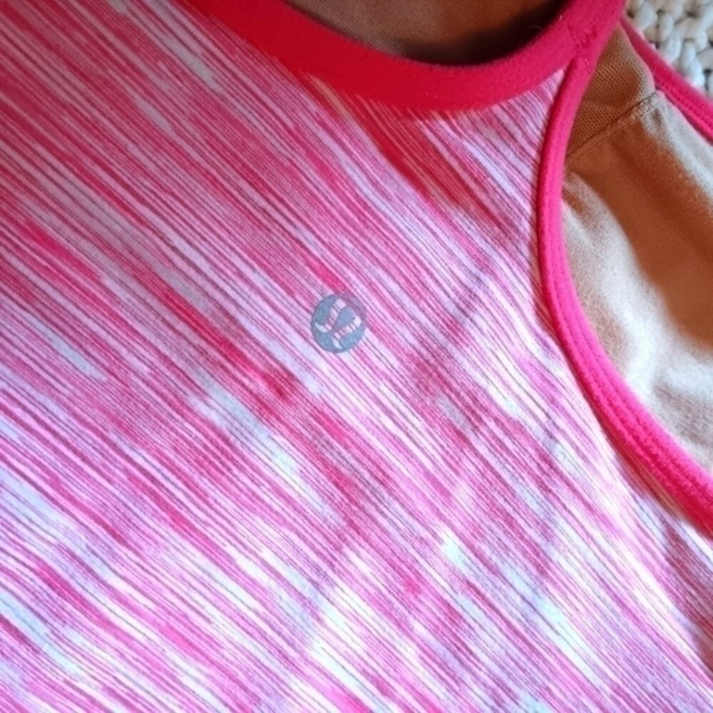 Lululemon tank top